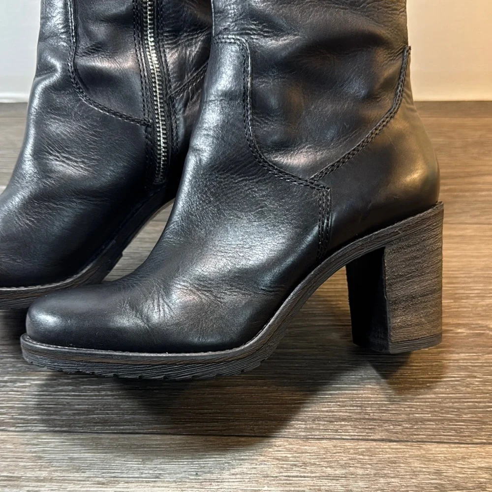 Donald J Pliner Black Leather Knee-High Boots woman’s 9:5 (s22)